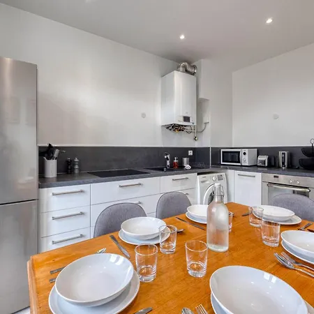 Le Berriat - Gare - Palais De Justice *