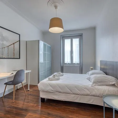 Lägenhet Le Berriat - Gare - Palais De Justice