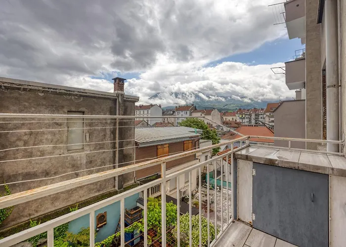 Lägenhet Le Berriat - Gare - Palais De Justice